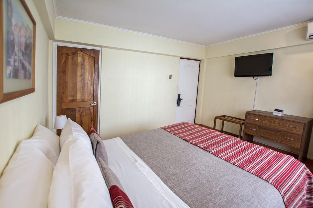 Hotel Dacarlo Santiago Cameră foto